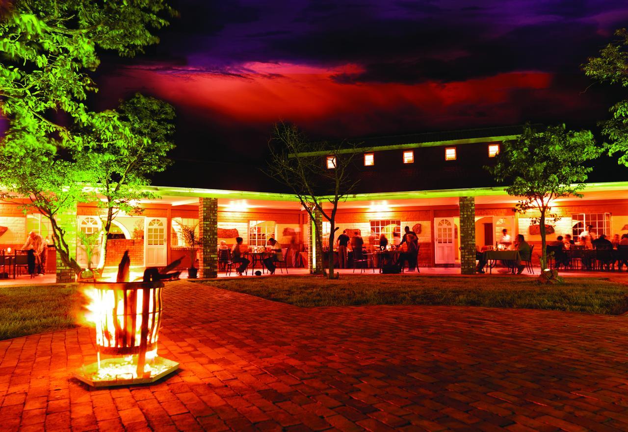 Gondwana Damara Mopane Lodge Mopane Pos Exterior foto